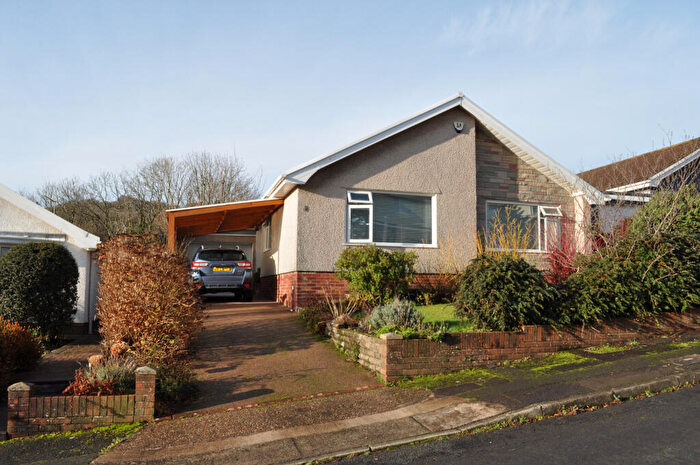 3 Bedroom Detached Bungalow For Sale In High View Gardens, Derwen Fawr, Swansea, SA2
