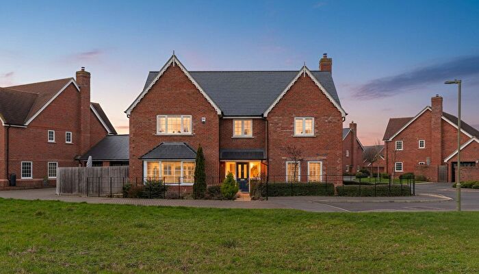 5 Bedroom Detached House For Sale In Blackthorn Grange, Thame, Oxfordshire, OX9