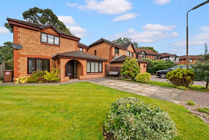 4 Bedroom Detached House For Sale In Tennent Park, Livingston, EH53