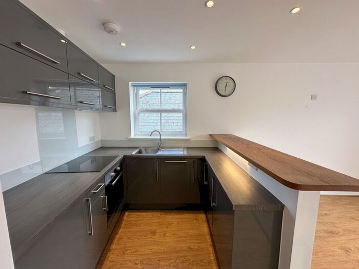 2 Bedroom Flat To Rent In Chapel Street, Hythe, CT21