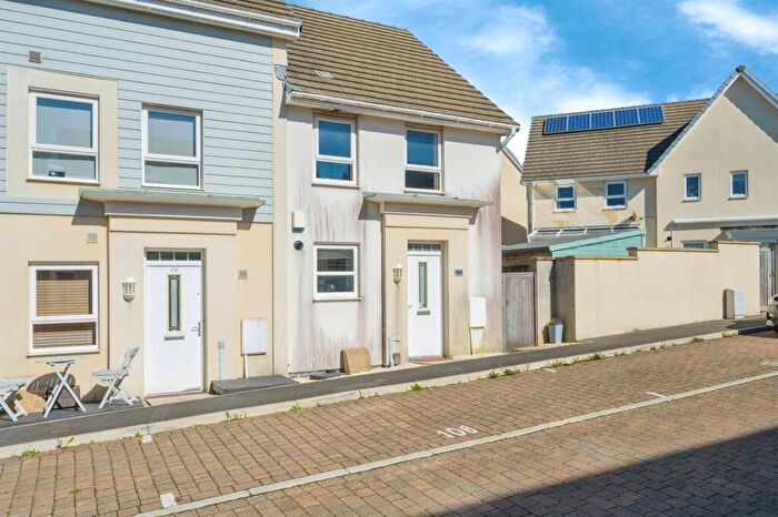 3 Bedroom End Of Terrace House For Sale In Unity Park, Plymouth, PL3