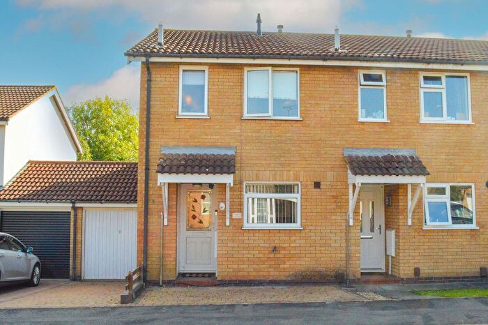 2 Bedroom Terraced House To Rent In Herrick Way, Wigston, Leicester, LE18