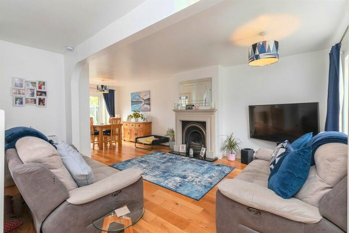 3 Bedroom Semi-Detached House For Sale In Wainbridge Crescent, Pilning, Bristol, BS35