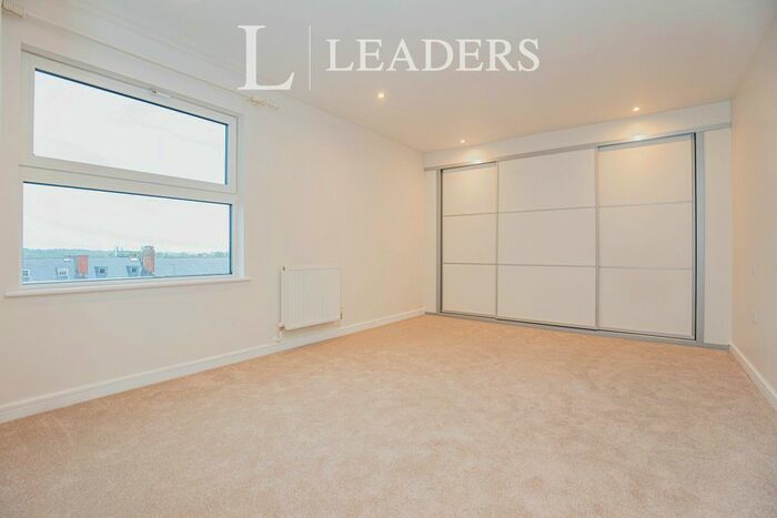 2 Bedroom Flat To Rent In Clarendon Avenue, Leamington Spa, CV32