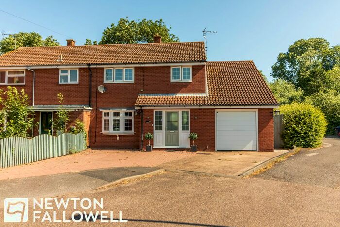 4 Bedroom Semi-Detached House For Sale In Habblesthorpe Close, Habblesthorpe, DN22