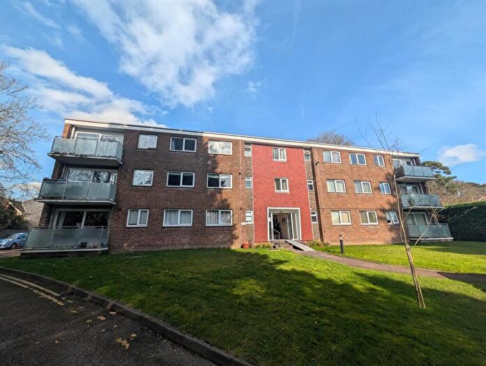 2 Bedroom Apartment For Sale In Boston Court, Brownhill Road, Chandler's Ford, Eastleigh, SO53