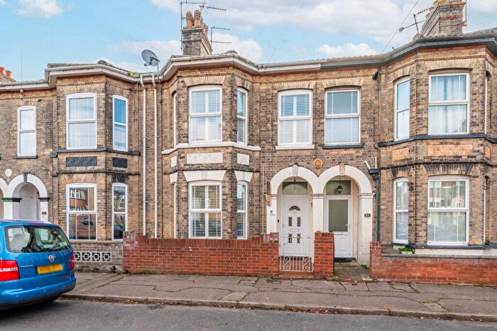 3 Bedroom Terraced House For Sale In Regent Road, Lowestoft, NR32