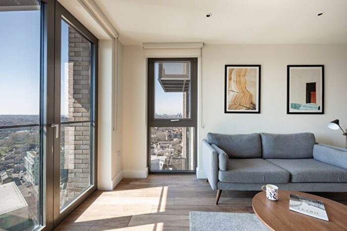 1 Bedroom Flat To Rent In Mallow Walk, Deptford, SE8