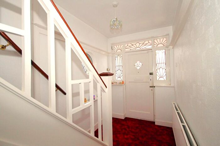 3 Bedroom End Of Terrace House For Sale In Glanfield Road, Beckenham, BR3