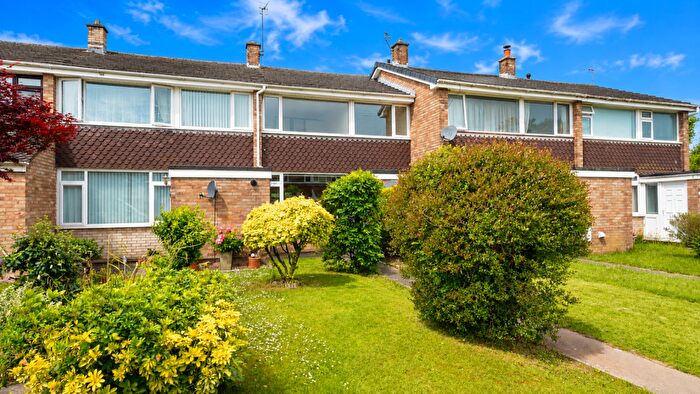 3 Bedroom Terraced House For Sale In Combeside, Backwell - An Established Residential Cul De Sac That Is Well Placed For Amenities, BS48