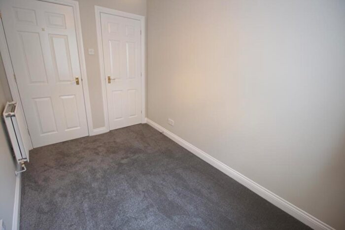2 Bedroom Apartment To Rent In Woking, Surrey, GU21