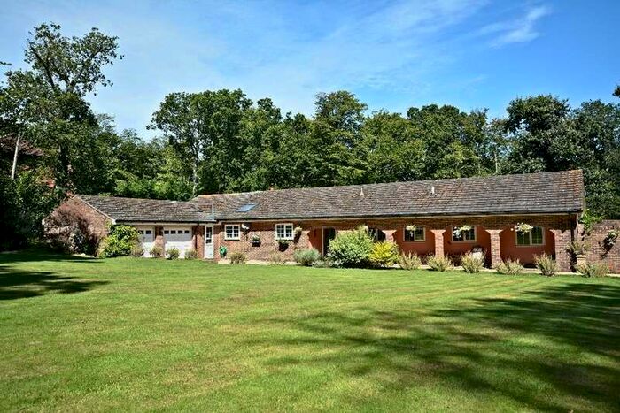 4 Bedroom Detached House For Sale In Sheepstreet Lane, Etchingham, TN19