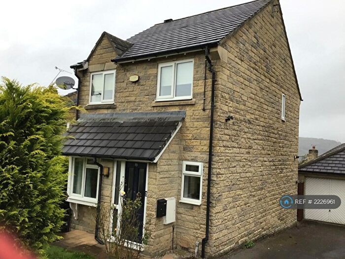 3 Bedroom Detached House To Rent In Bracken Way, Elland, HX5