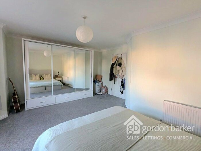 2 Bedroom Flat To Rent In Belle Vue Road, Bournemouth, Dorset, BH6