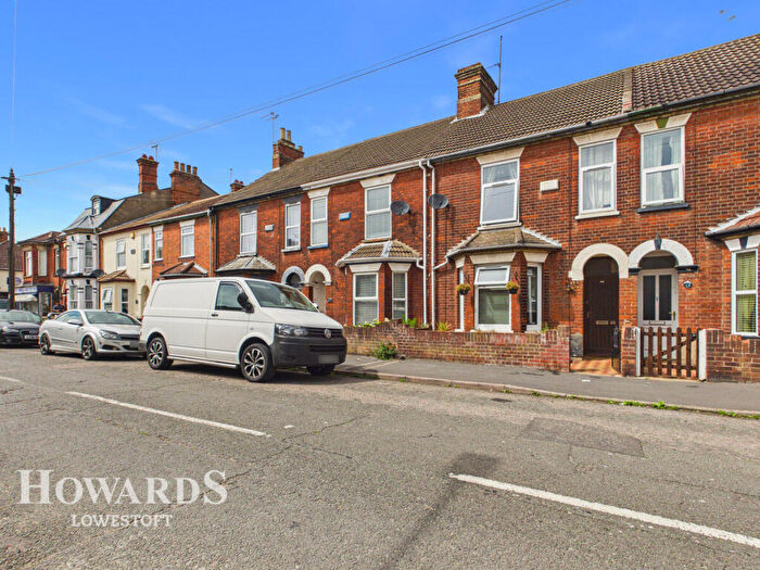 3 Bedroom Terraced House For Sale In St Margarets Road, Lowestoft, NR32