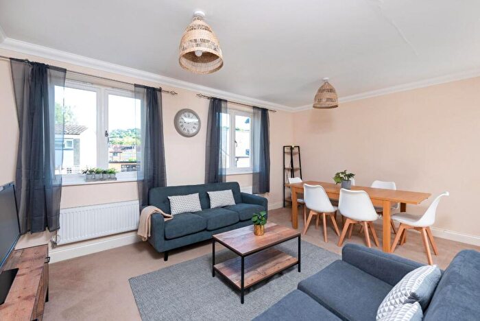 6 Bedroom End Of Terrace House To Rent In Linen Walk, Bath, BA1