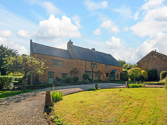 6 Bedroom Farm House For Sale In High Street Ratley Banbury, Oxfordshire, OX15