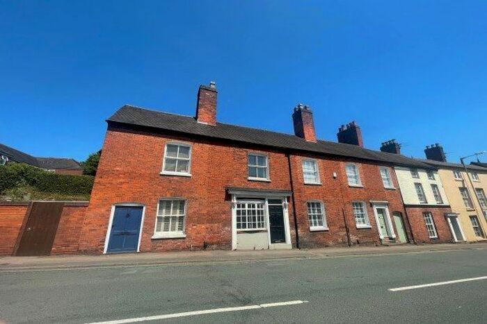 2 Bedroom Property To Rent In Beacon Street, Lichfield, WS13