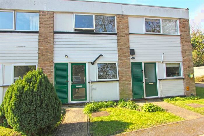 2 Bedroom Terraced House To Rent In Beechfield Court, Bramley Hill, South Croydon, CR2