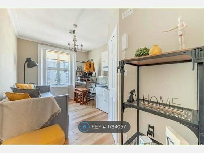 Studio To Rent In Belgrave Road, London, SW1V