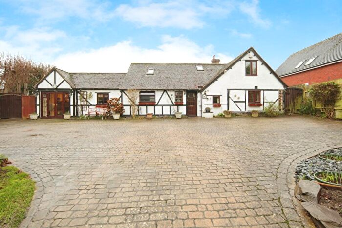 3 Bedroom Character Property For Sale In Cromwell Lane, Coventry, CV4