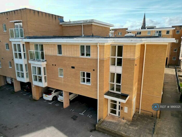 2 Bedroom Flat To Rent In Central, Exeter, EX4