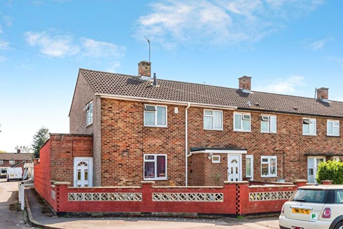 3 Bedroom End Of Terrace House For Sale In Balfour Road, Oxford, OX4