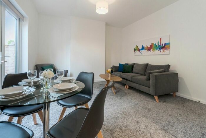 5 Bedroom Terraced House To Rent In Mauldeth Road West, Withington, Manchester, M20