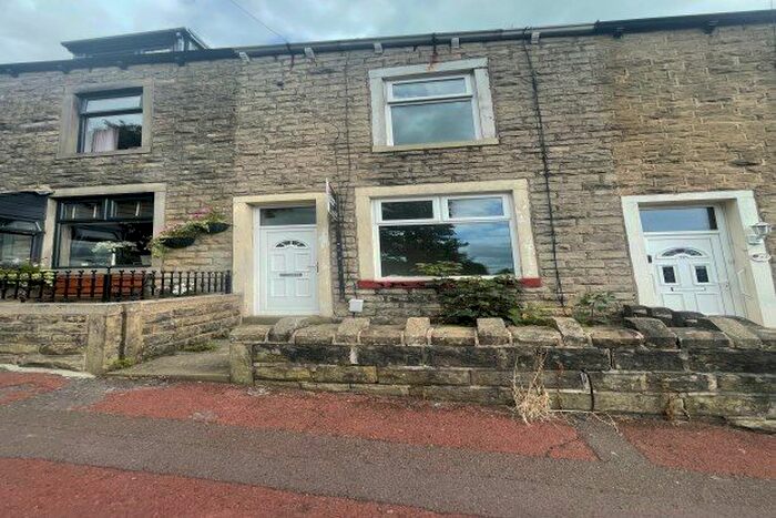 2 Bedroom Property To Rent In Glen Street, Colne, BB8