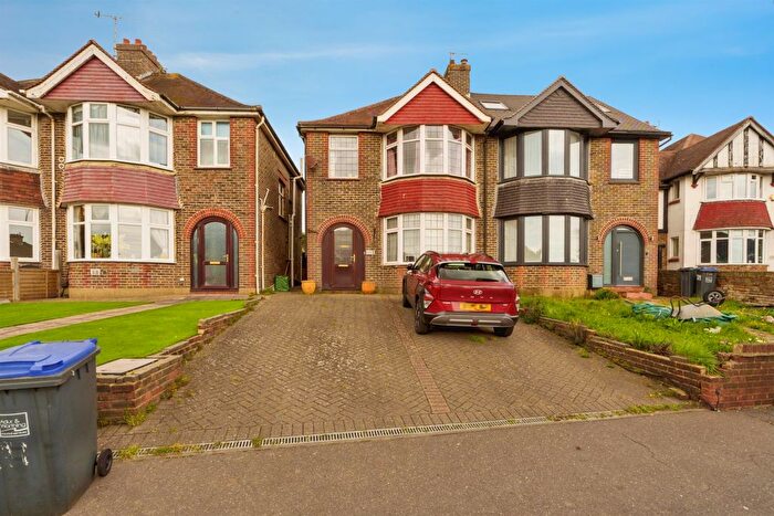 3 Bedroom Semi-detached House For Sale In Old Shoreham Road, Southwick, Brighton, BN42