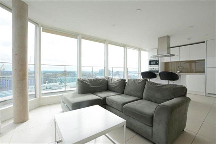 2 Bedroom Apartment To Rent In Nottingham One Towner, Canal Street, NG1