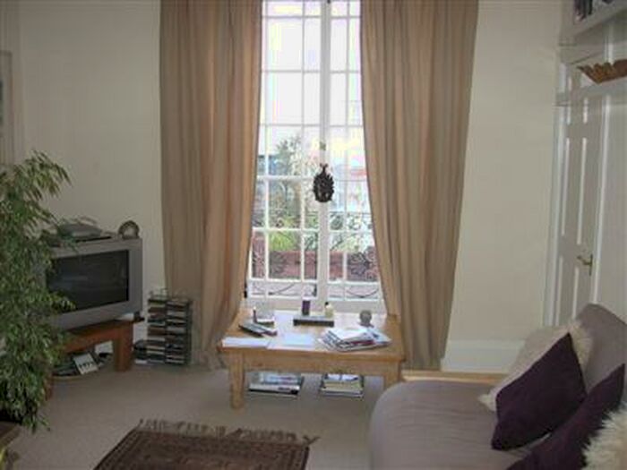 1 Bedroom Apartment To Rent In Old Tiverton Road, City Centre, Exeter, EX4