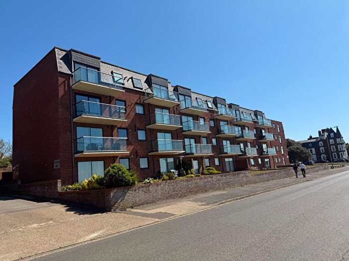 2 Bedroom Apartment For Sale In Westcliffe Court, Cliff Parade, Hunstanton, Norfolk, PE36