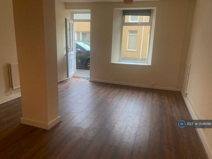 2 Bedroom Terraced House To Rent In Payne Street, Neath, SA11