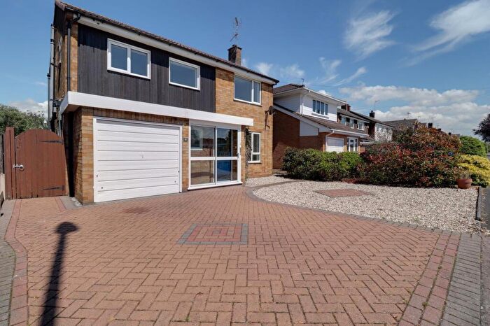 3 Bedroom Detached House For Sale In Porlock Avenue, Baswich, Stafford, ST17