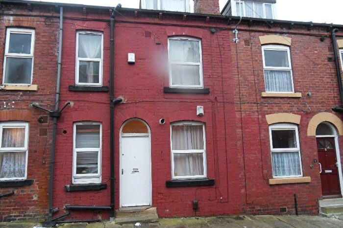 2 Bedroom Terraced House To Rent In Harold Avenue, Leeds, West Yorkshire, Uk, LS6
