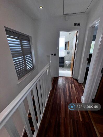 4 Bedroom Semi Detached House To Rent In Broomgrove Gardens, Edgware, HA8