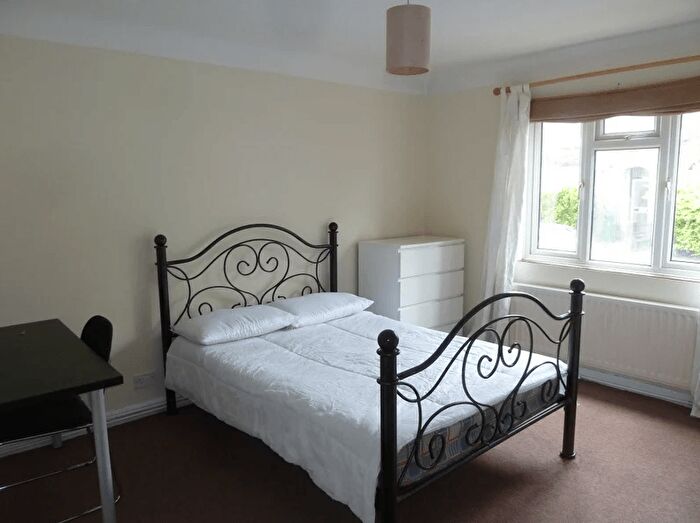 1 Bedroom Flat To Rent In Lavender Road, Croydon, CR0