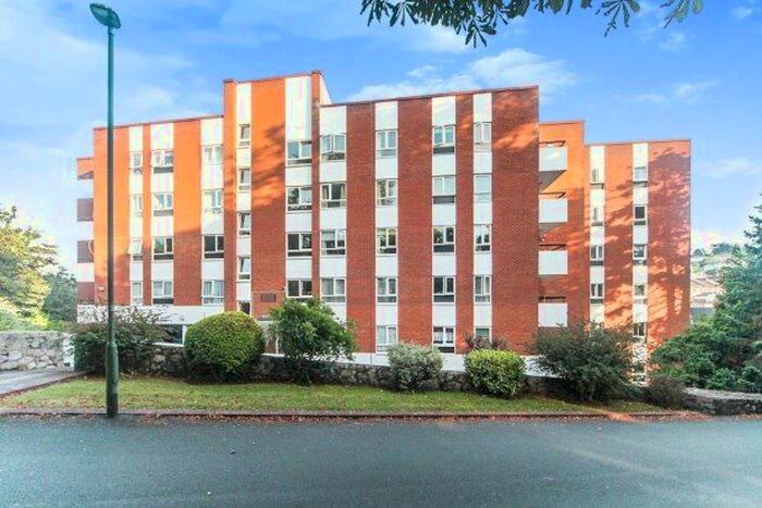 2 Bedroom Flat To Rent In Asheldon Road, Torquay, TQ1