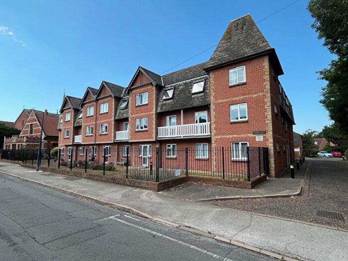 1 Bedroom Flat For Sale In St. Johns Court, Felixstowe, IP11