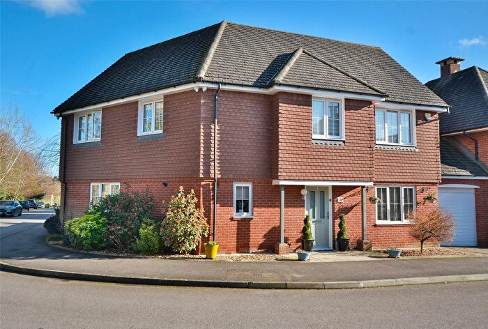 4 Bedroom Link Detached House For Sale In Oddstones, Codmore Hill, Pulborough, West Sussex, RH20