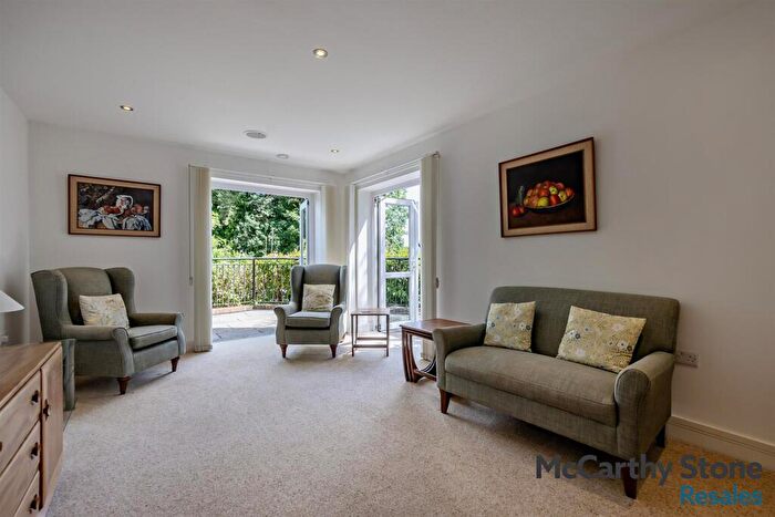 2 Bedroom Apartment For Sale In The Fallows, Fairfield Road, East Grinstead, West Sussex, RH19