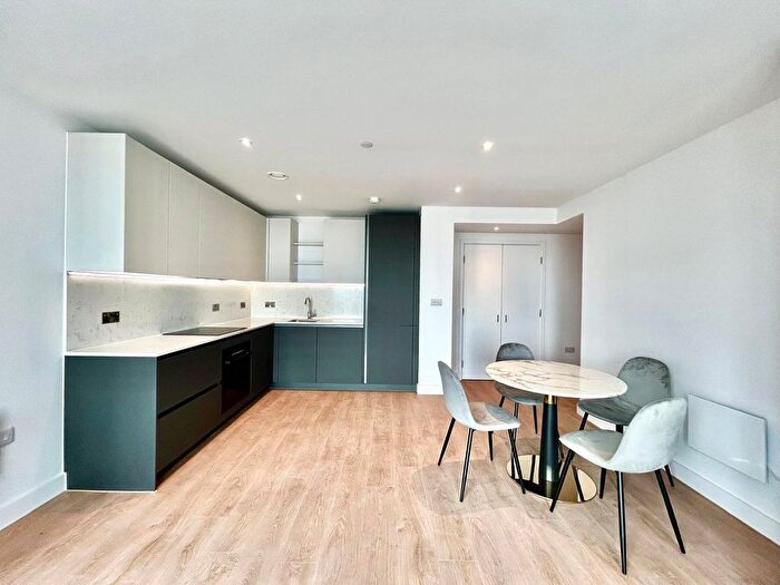 1 Bedroom Flat To Rent In Dantzic Street, Manchester, M4