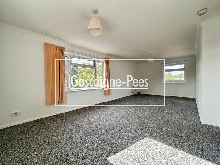 2 Bedroom Flat To Rent In Stephens Road, Tadley, RG26