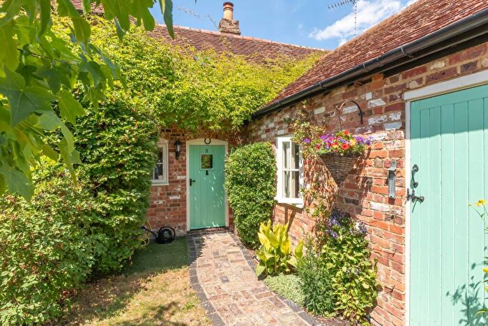 1 Bedroom House For Sale In Tring Road, Long Marston, Tring, HP23