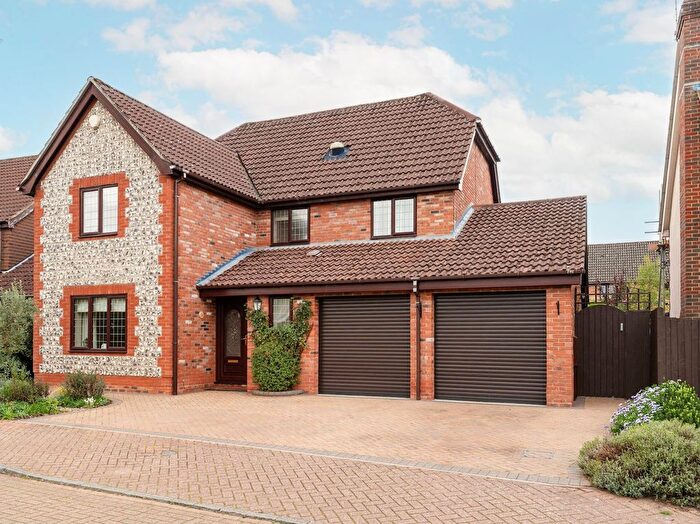 4 Bedroom Detached House For Sale In Broadland Drive, Thorpe End, NR13