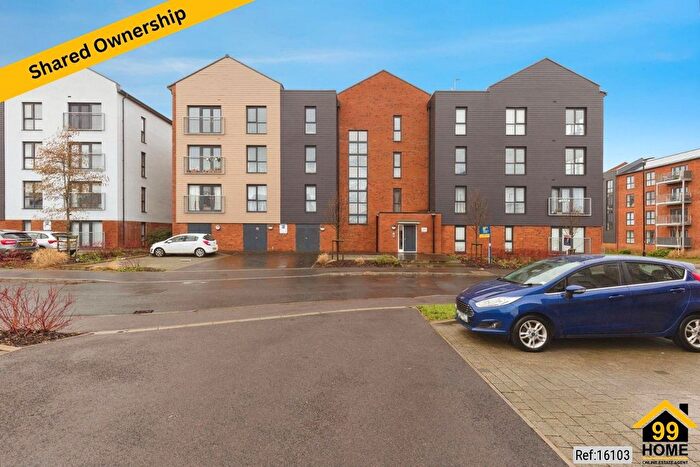 2 Bedroom Flat For Sale In Flat, Gloucester, GL2