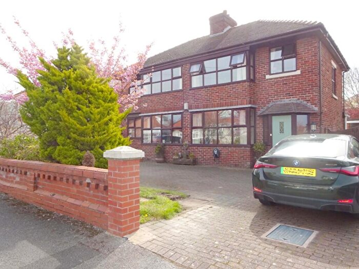 6 Bedroom Detached House For Sale In Elms Avenue, Thornton-Cleveleys, Lancashire, FY5