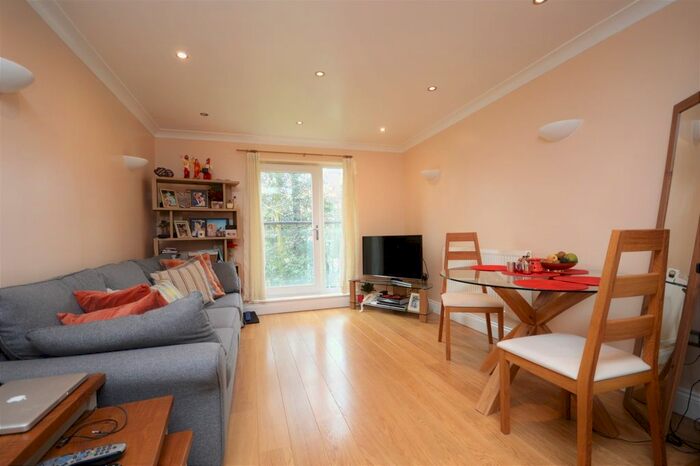 1 Bedroom Flat To Rent In Westbourne Drive, London, SE23