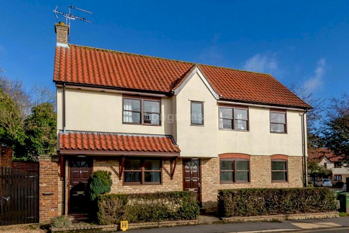 2 Bedroom Flat To Rent In Hollywell Gardens, Swaffham, PE37